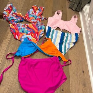 Bundle of 3 maternity swimsuits